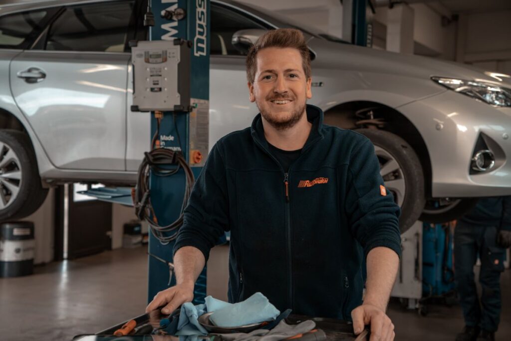 Auto Rußwurm Werkstatt Mechaniker8