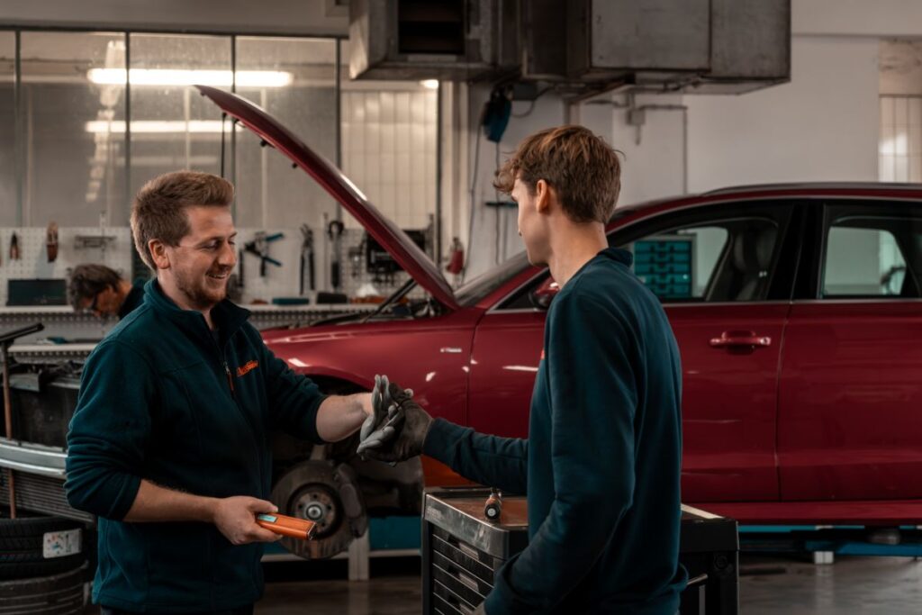 Auto Rußwurm Werkstatt Mechaniker9